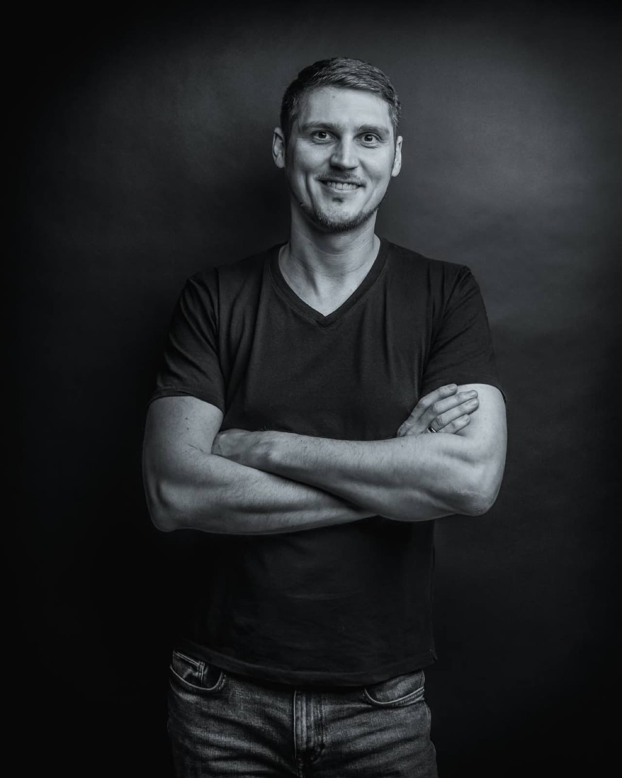 Артурас, Arturas Real Estate